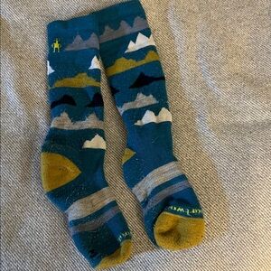 Smartwool kids ski socks fits ages 8-10 merino wool blend layering